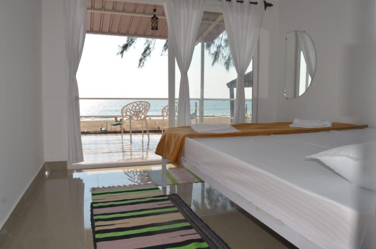 Baywatch Beach Resort Patnem 캔코나 외부 사진