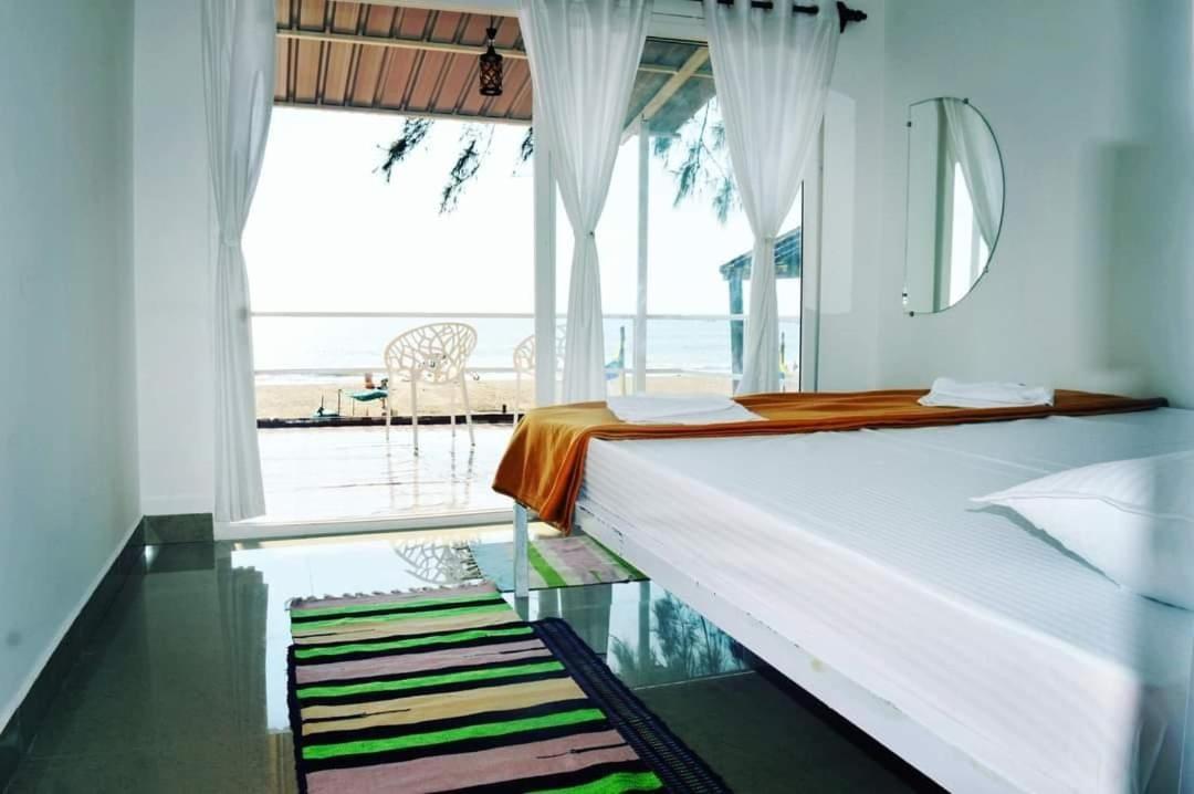 Baywatch Beach Resort Patnem 캔코나 외부 사진