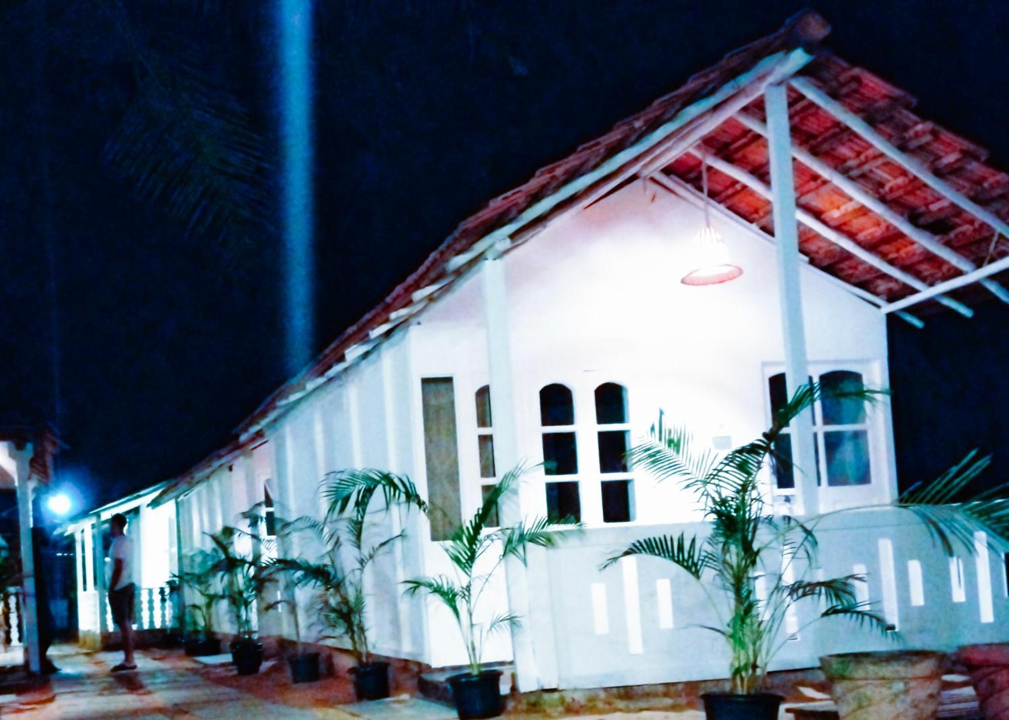 Baywatch Beach Resort Patnem 캔코나 객실 사진